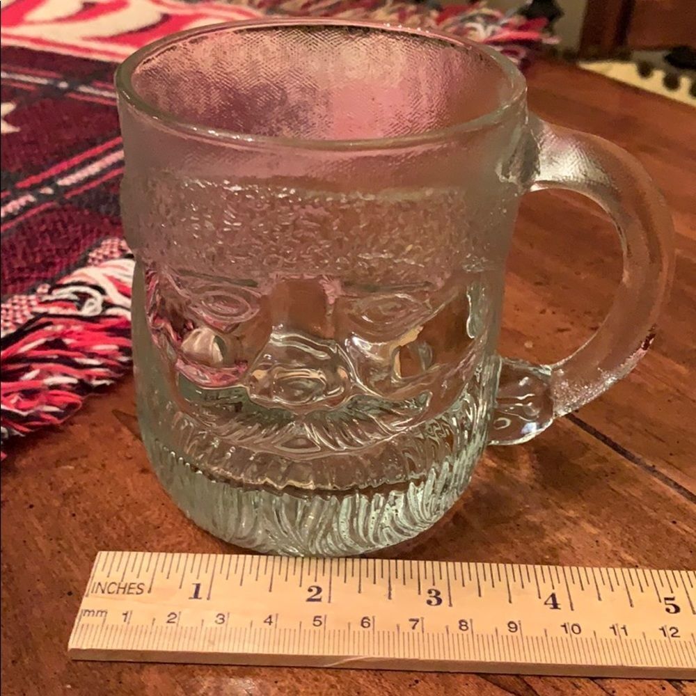 Vintage Luminarc Santa Mug - Picture 5 of 9